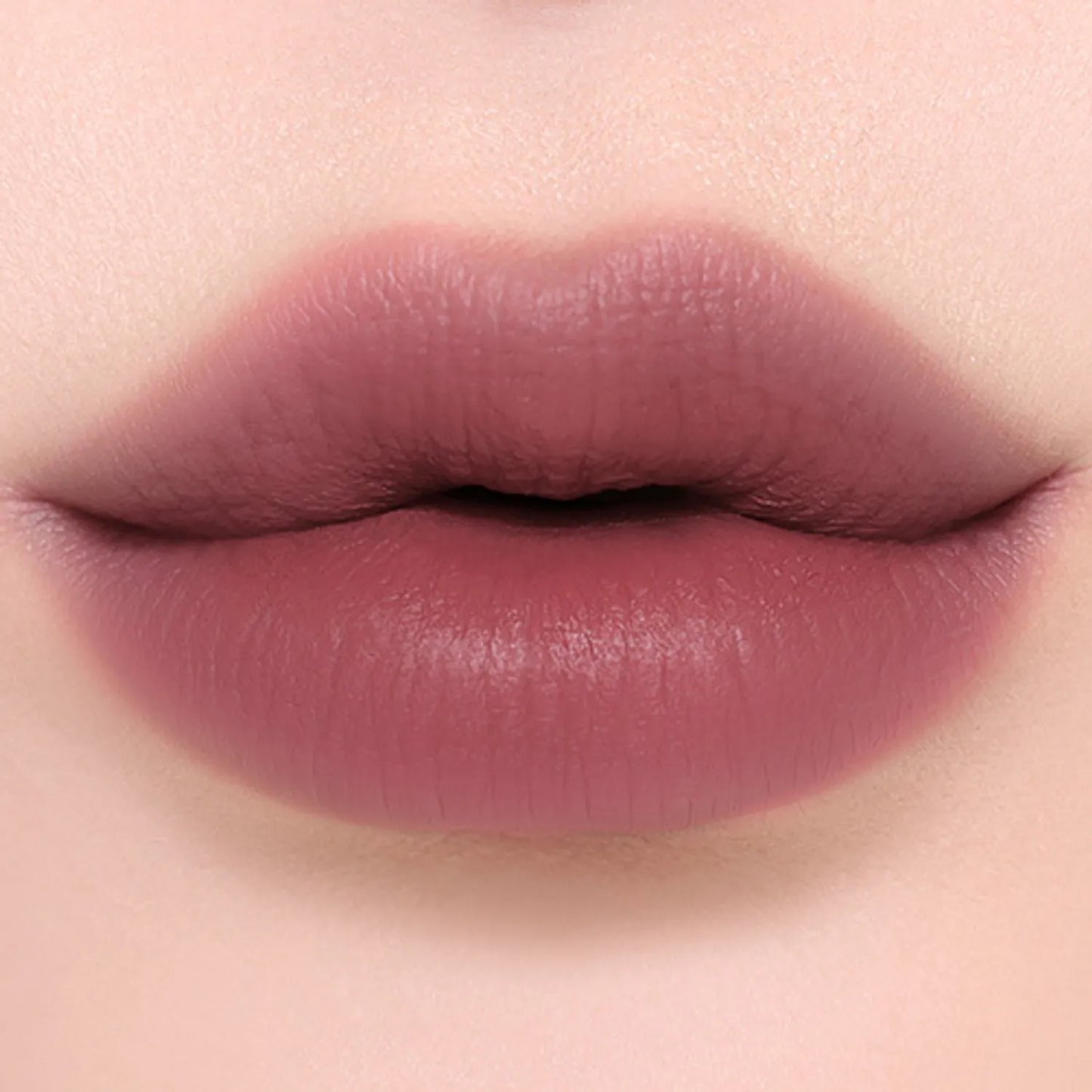 Two-in-One Velvet & Gloss Lip Tint — Matte & Shine in One Swipe