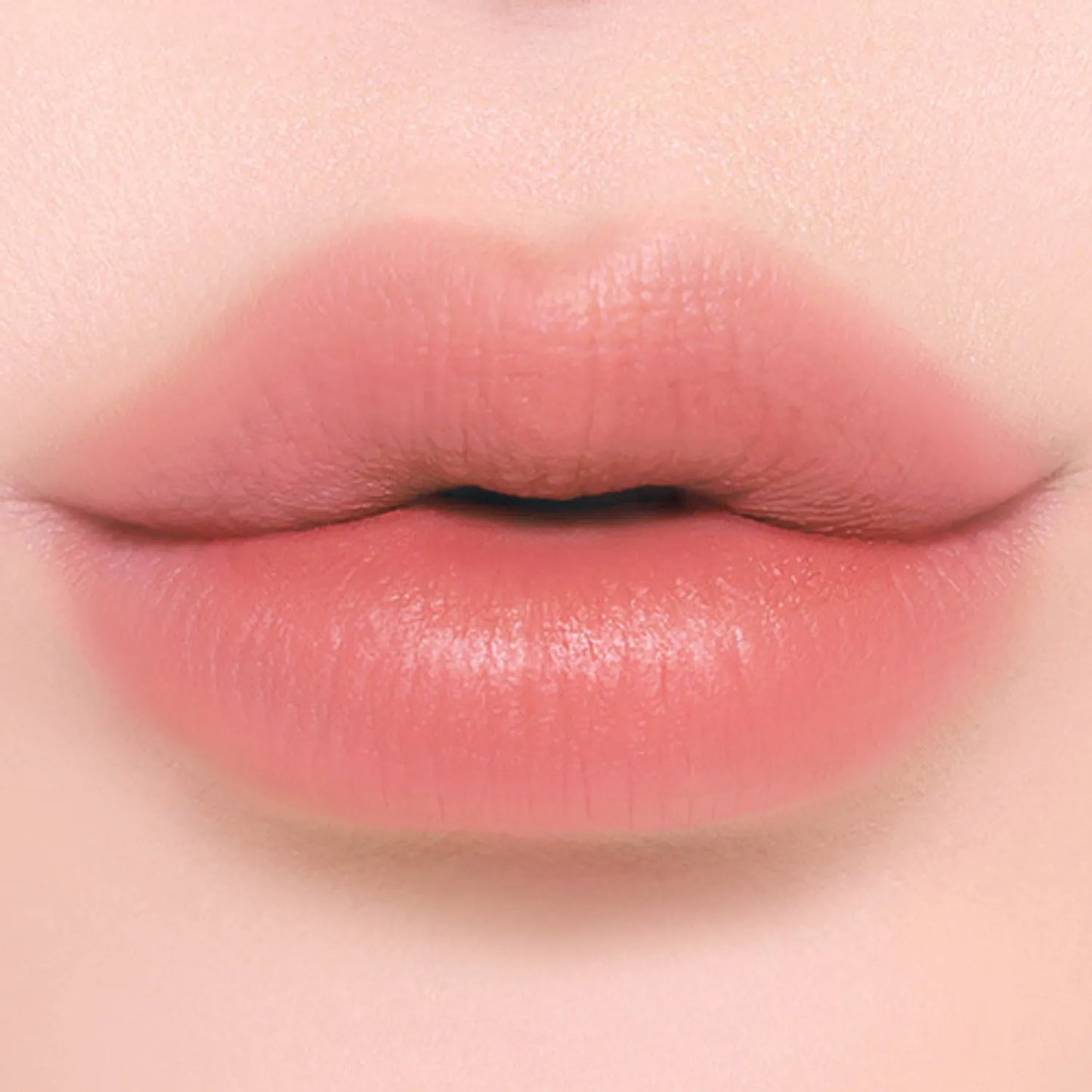 Two-in-One Velvet & Gloss Lip Tint — Matte & Shine in One Swipe
